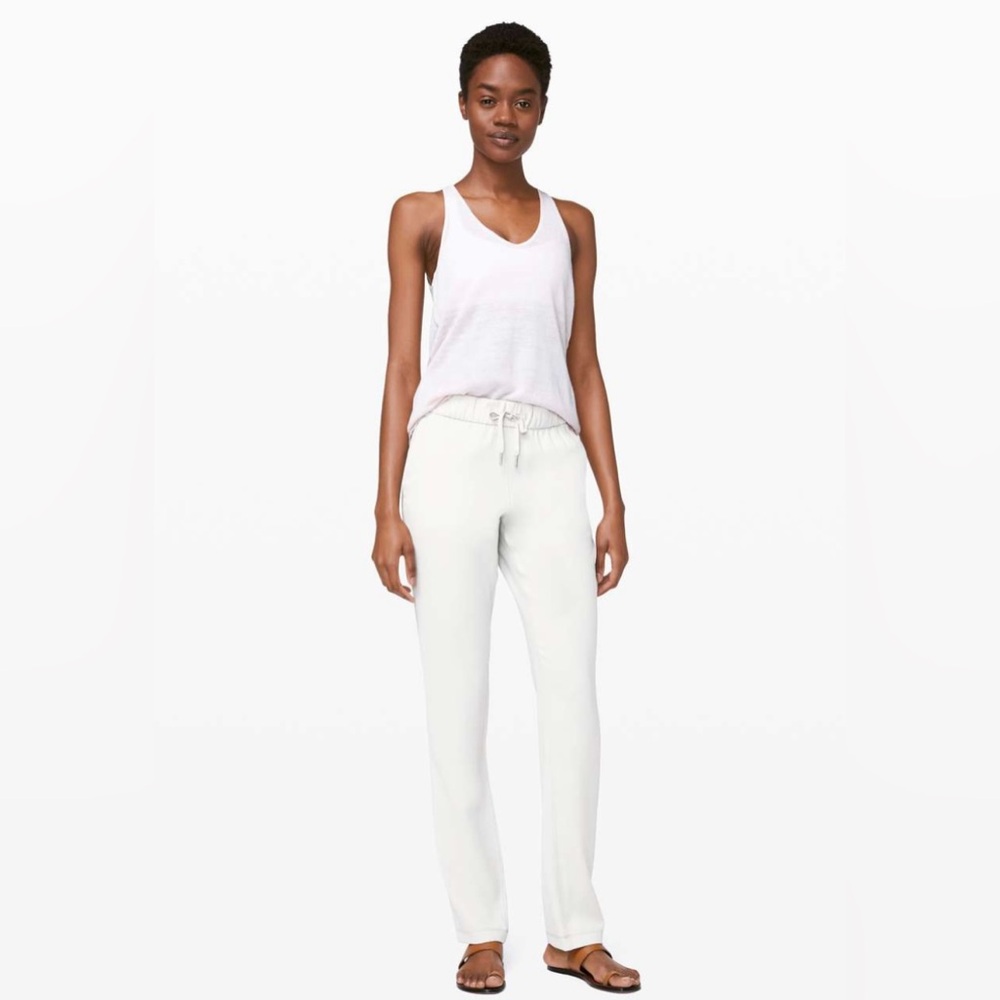 Lululemon On The Fly Pant in Silverstone Size 0 Tall